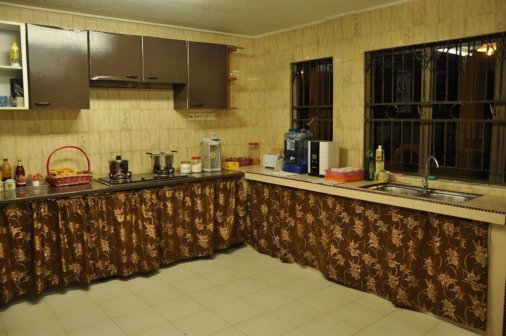 Casa Blanca Guest House Malacca Exterior photo